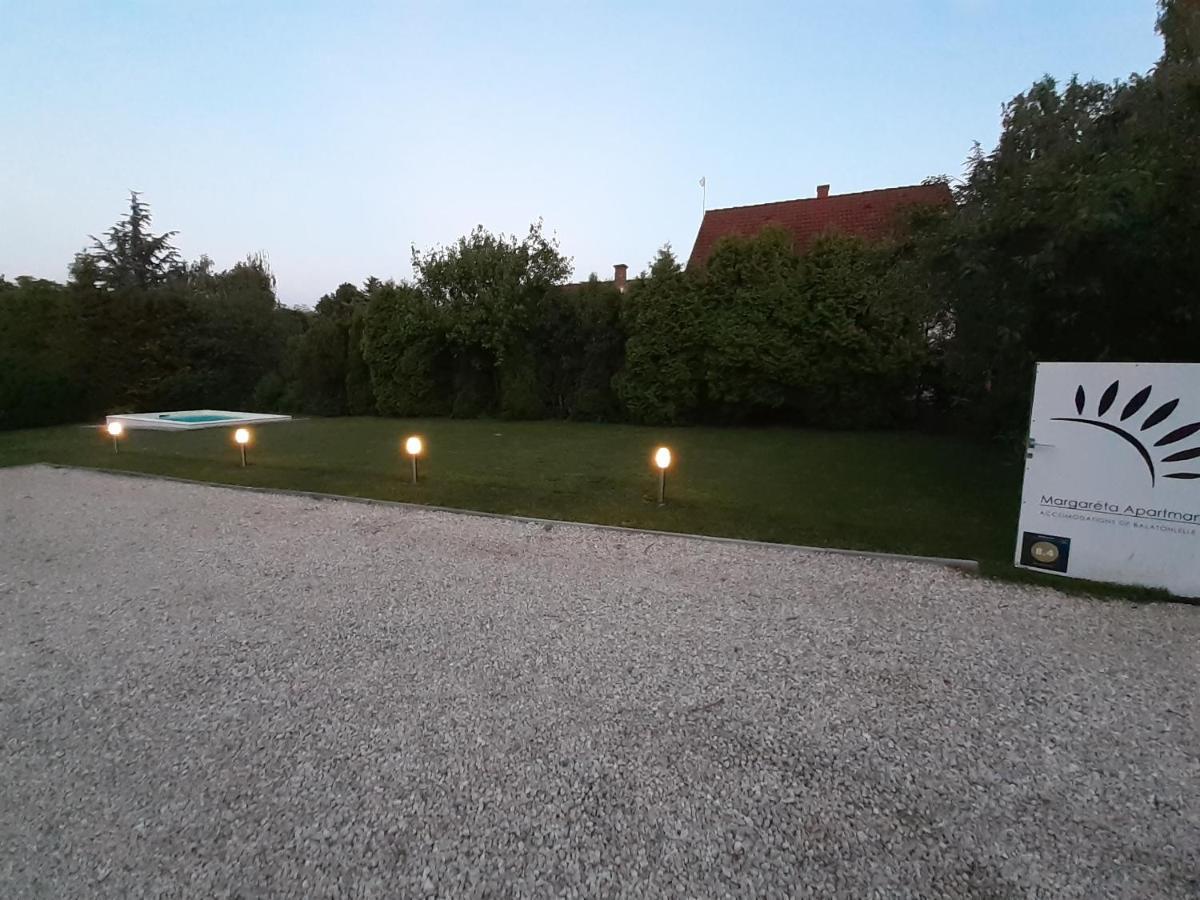 Margaréta Apartman - Balatonlelle Bagian luar foto