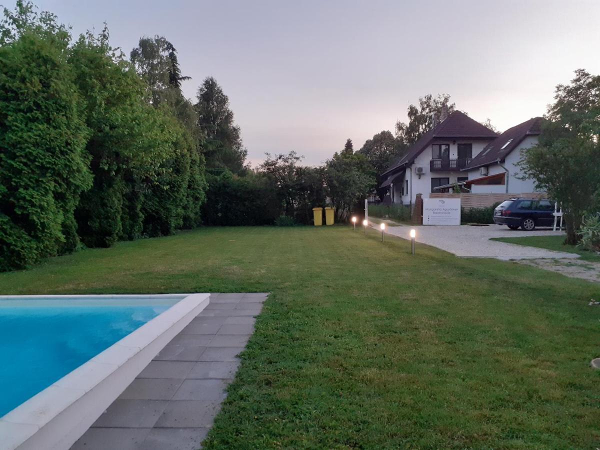 Margaréta Apartman - Balatonlelle Bagian luar foto