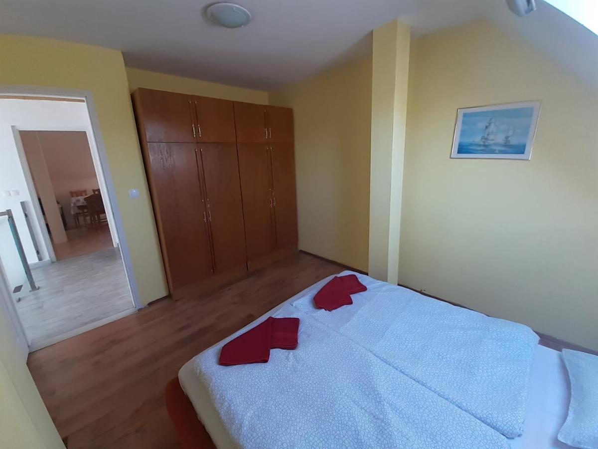 Margaréta Apartman - Balatonlelle Bagian luar foto