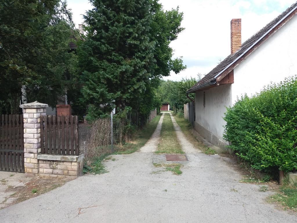 Margaréta Apartman - Balatonlelle Bagian luar foto