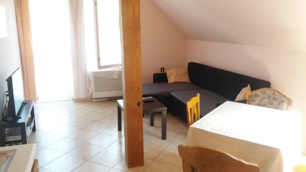 Margaréta Apartman - Balatonlelle Bagian luar foto